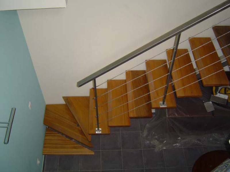 Escalier quart tournant avec rampe en inox et bois Lyon