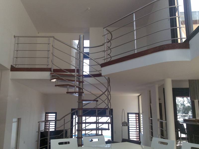 Grand escalier avec mezzanine Isère