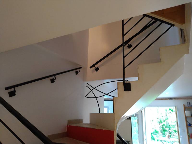 Pose de rampe métal sur les escaliers 1er et 2eme étage d'une maison à Tassin-la-Demi-Lune
