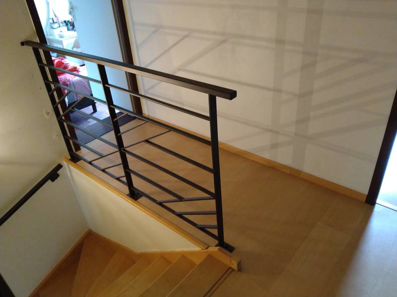 Pose de rampe métal sur les escaliers 1er et 2eme étage d'une maison à Tassin-la-Demi-Lune