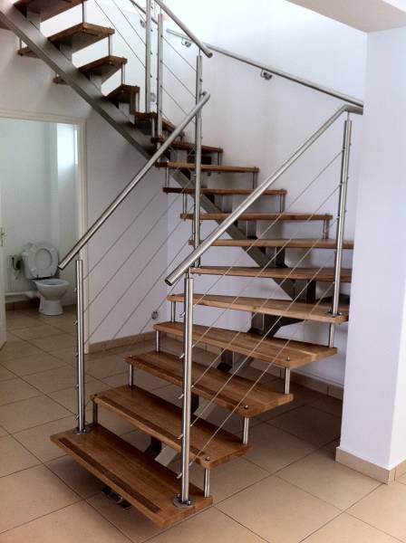 Escalier moderne bois et inox Rhône